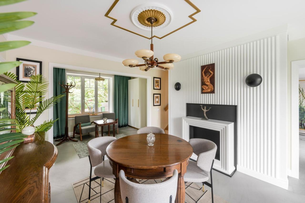 Suite With Private Bathroom At Three Bedroom Interwar Villa Grabyte With Daily Spaces To Share By Pine Forest On The Bank Of The River- 8Min By Car From Old Town Kaunas Luaran gambar